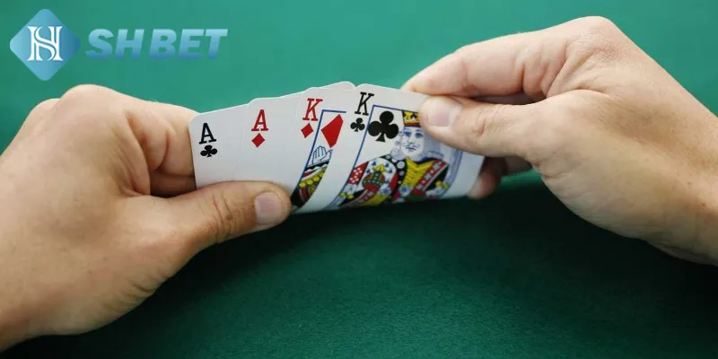 Quy luật chơi Poker Omaha chi tiết cho thành viên mới